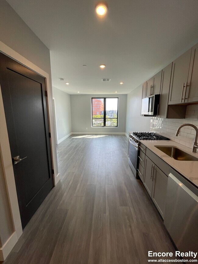 365 Western Ave unit 610, Boston, MA 02135 - photo 4