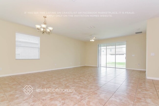 3247 Berwick Ln, Lakeland, FL 33810 - photo 4