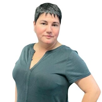 ELIZABETH LUQUES