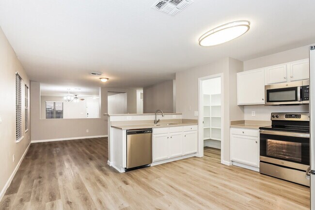 10938 E Flossmoor Ave, Mesa, AZ 85208 - photo 7