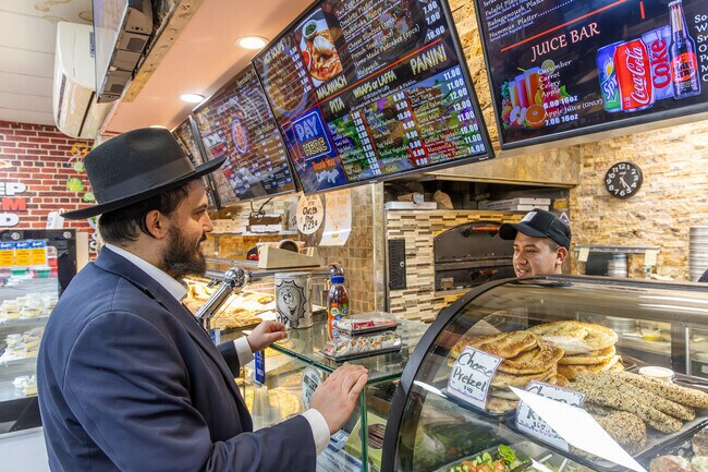 Benjy's Pizza and Sushi Bar is a Kosher restaurant in Kew Gardens Hills.