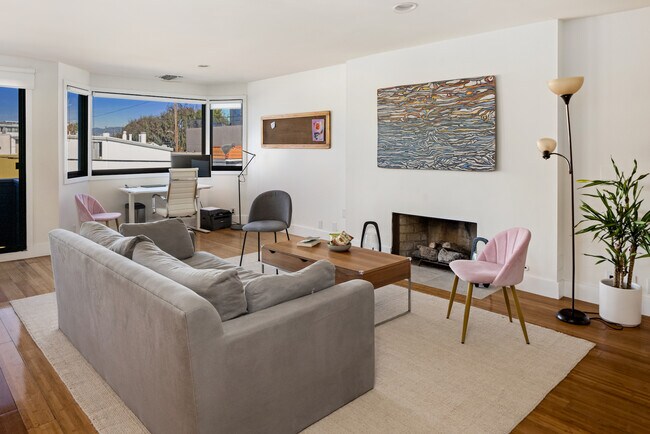 18 N Venice Blvd unit D, Venice, CA 90291 - photo 7