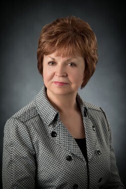 Lois Lundgren Stecker