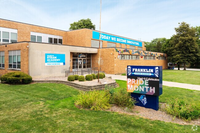 Franklin STEAM Academy has an overall Niche grade of B minus.