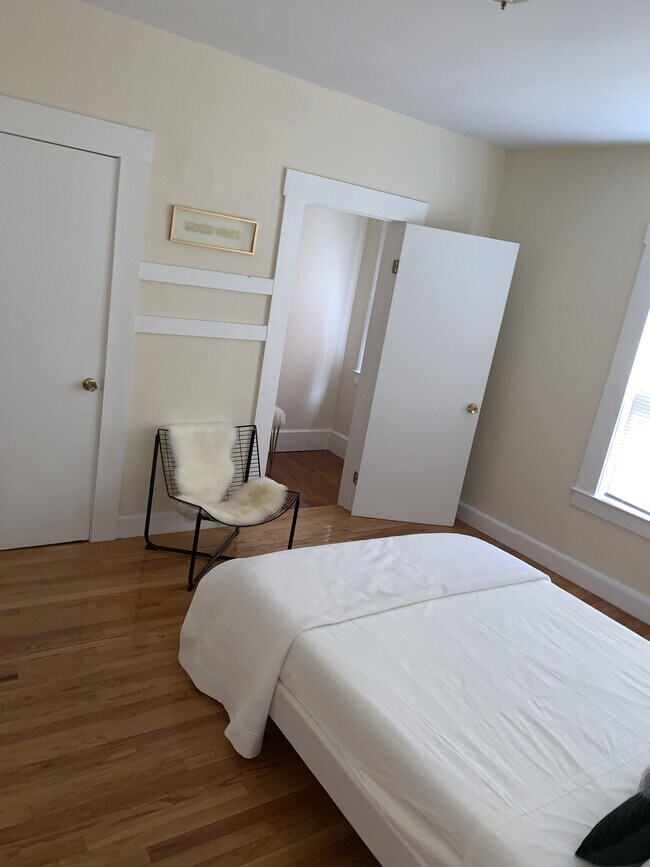 27 Forest St unit 1, Cambridge, MA 02140 - photo 6