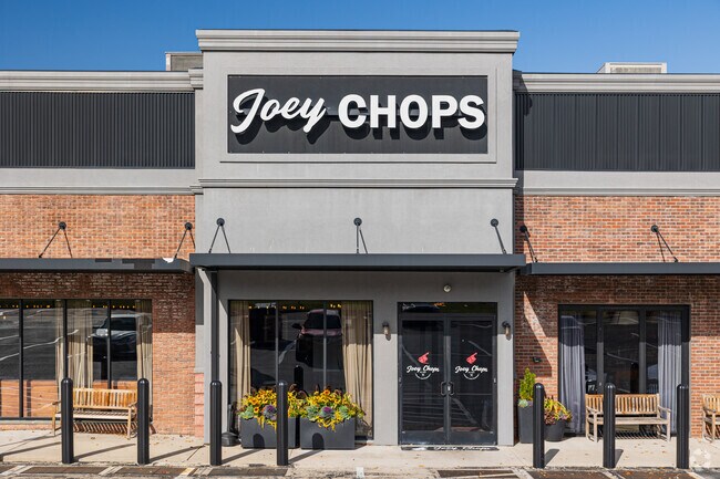 Joey Chops serves steaks and seafood for East Whiteland residents.