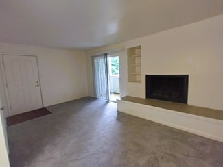 600 Reusens Rd Unit J109, Lynchburg, VA 24503