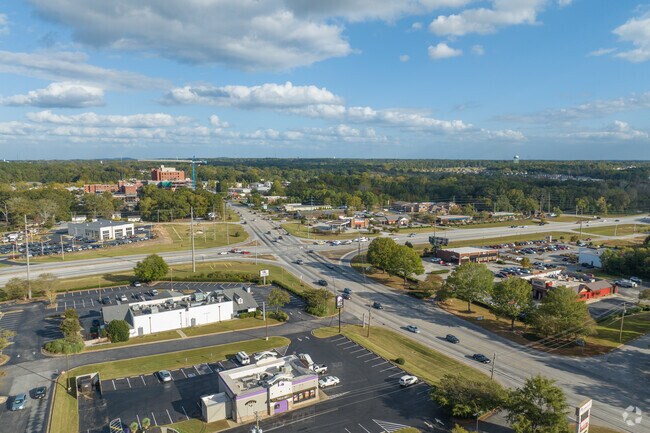 You'll find retail and fast-food spots along highway 14, which takes residents to nearby Auburn.