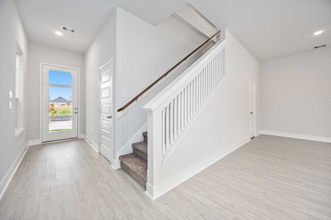 3008 La Rambla Dr, Houston, TX 77047 - photo 4