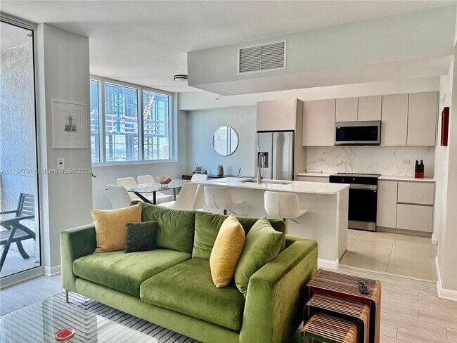 Vizcayne unit 1708, Miami, FL 33132 - photo 2