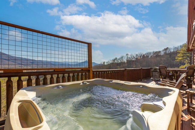 3004 Wears Overlook Ln unit ID1266301P, Sevierville, TN 37862 - photo 7