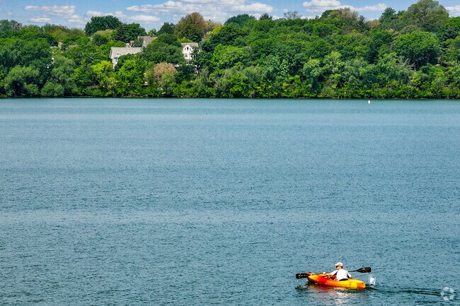 Nearby Bde Maka Ska and Lake Harriet provide relaxing water recreation.