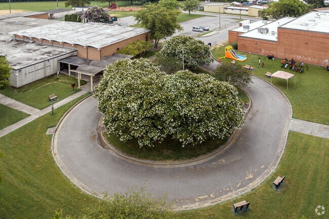 St. Helena Elementary School features a large roundabout for drop-off and pick-up.