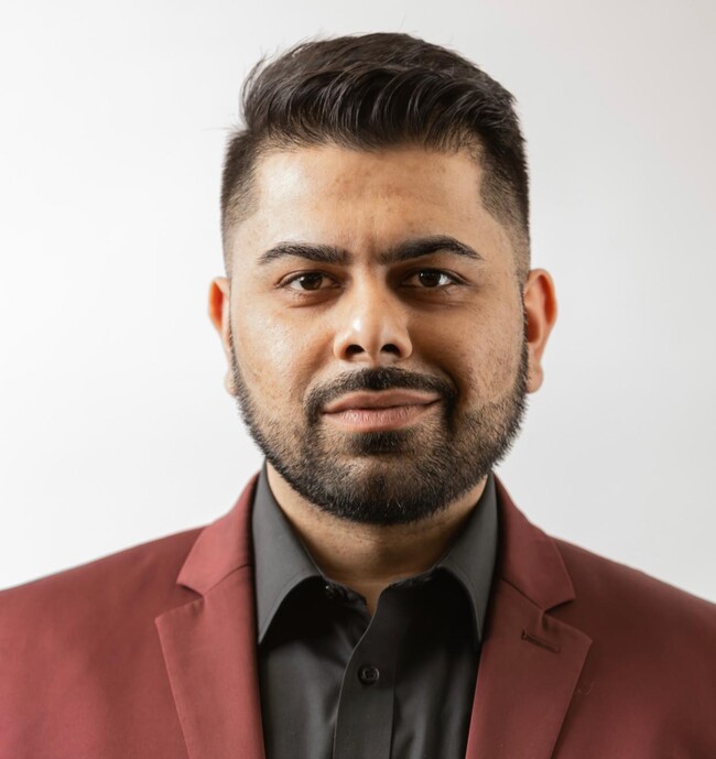 Agent Photo