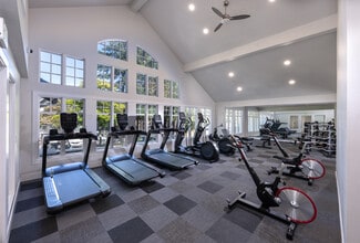 5305 Lakemont Blvd SE, Bellevue, WA 98006