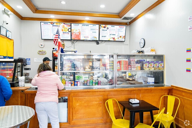 Don Tequeño y Doña Arepa delivers authentic Venezuelan cuisine in  Dudley-Brunswick King.