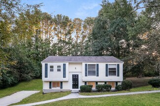 3207 Sunderland Dr SW, Snellville, GA 30039