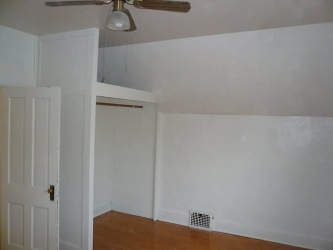 228 S Chestnut Ave unit 228, Green Bay, WI 54303 - photo 3