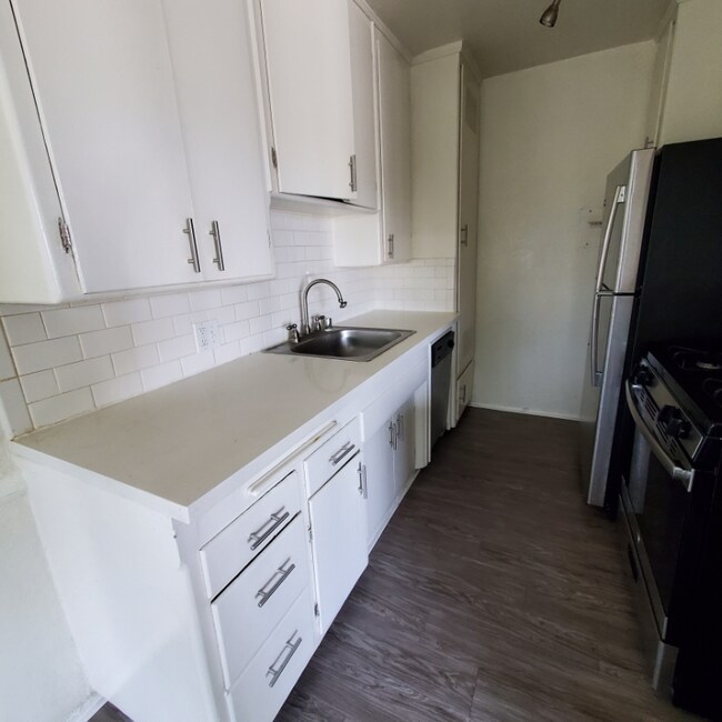 4847 W Slauson Ave unit 18, Los Angeles, CA 90056 - photo 3