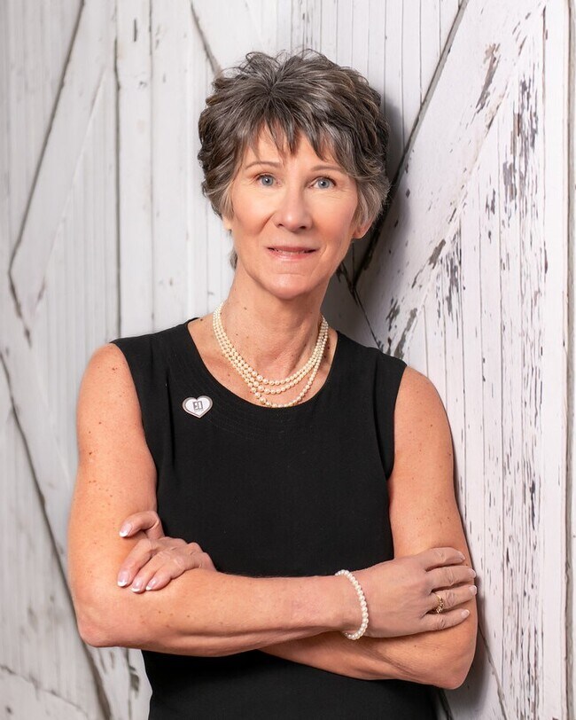 Theresa Bernhardt