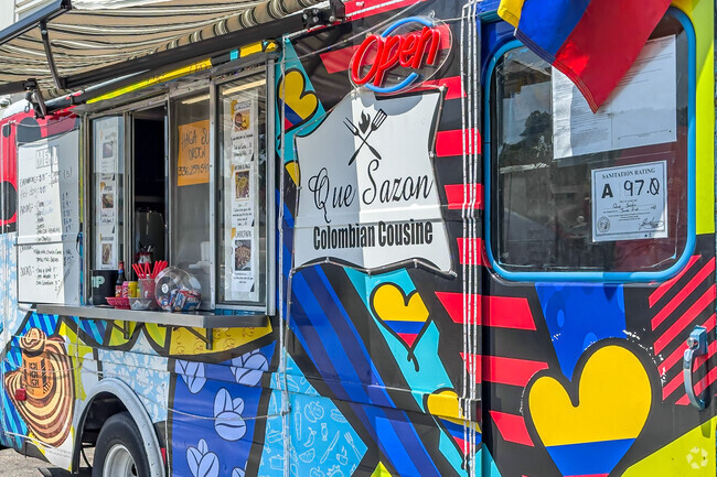 Que Sazon delights Weston residents with authentic Colombian cuisine.