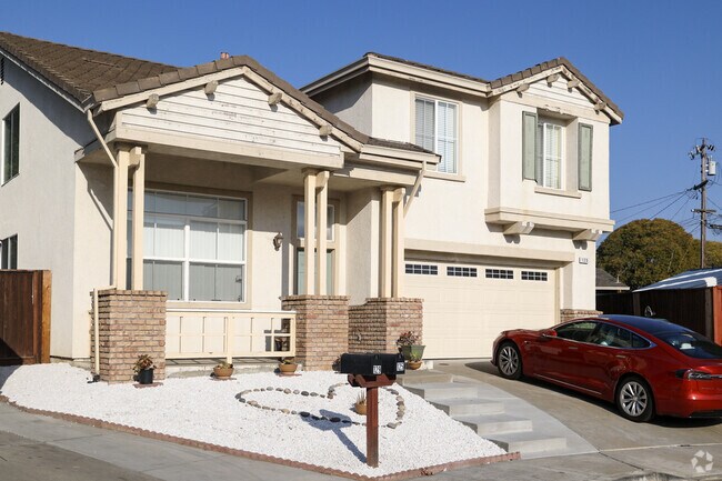 Recent developments bring modern builds sportig Mediterranean designs.