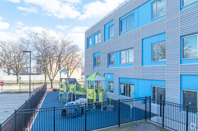 Legacy Elementary Charter School offers courses in Reading and Math.