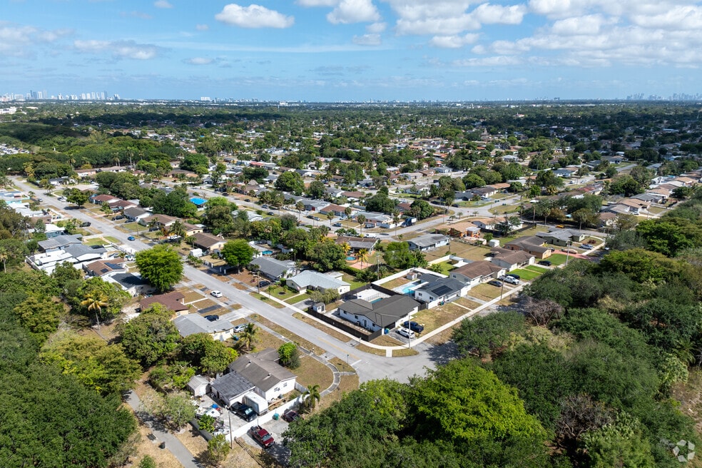 NH_RainbowPark_541239_P2_v1_STW_060424