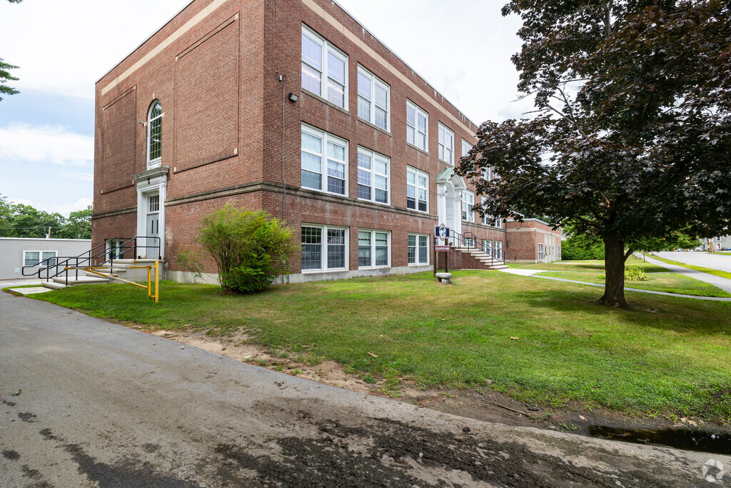 Teams Charter School in Concord is a private school serving grades 9-12.