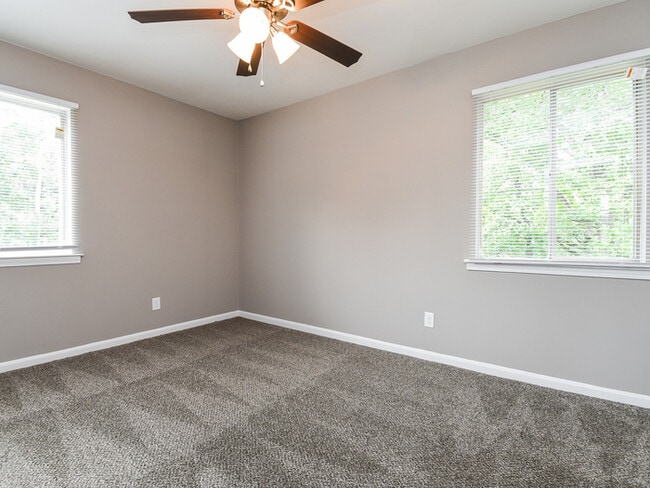 1344 4th Way NW, Center Point, AL 35215 - photo 3