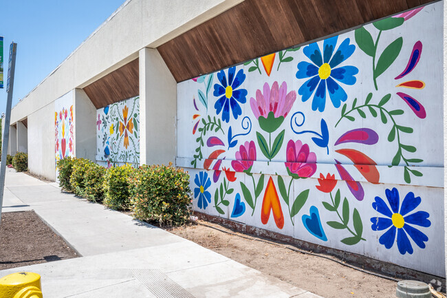 Downtown Oxnard has multiple murals throughout.