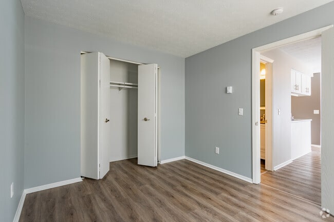 Meadows Pointe Apartments, Elyria, OH 44035 - photo 4