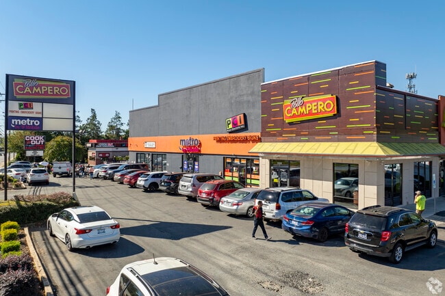 El Pollo Campero is a popular spot for quick and delicious meals in the heart of Hickory grove.