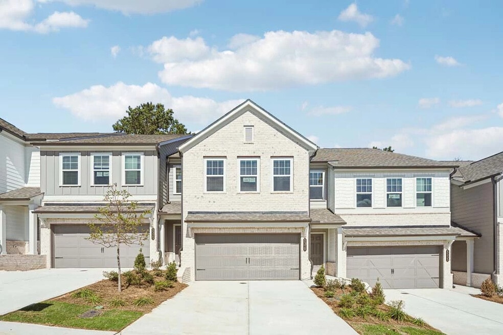5329 Frontier Ct, Flowery Branch, GA 30542 - photo 1