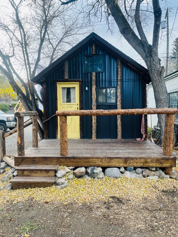 216 S H St, Livingston, MT 59047