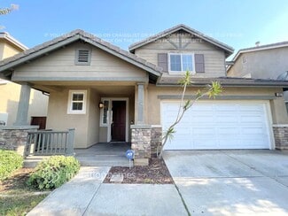 1052 E Agate Ct, Gardena, CA 90247