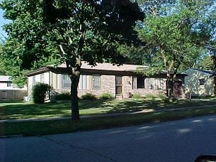 2125 Hollywood Blvd, Iowa City, IA 52240