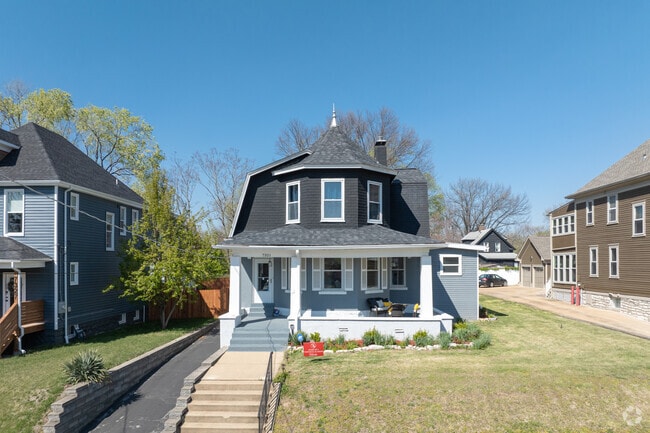 Ellendale has numerous historic and unique homes.