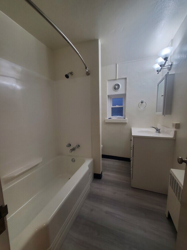 54 Morris St N unit 1, Waynesburg, PA 15370 - photo 6