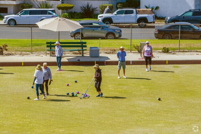 Play a round of lawn bowling on the northern end of Recreation Park.