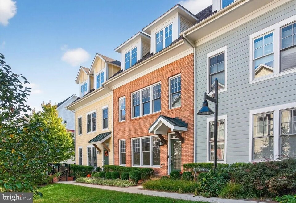 70 Ellsworth Heights St, Silver Spring, MD 20910 - photo 1