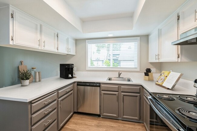 ReNew Rock Creek Townhomes, Portland, OR 97229 - photo 4