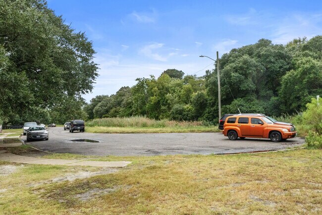 483 W Ocean View Ave unit A, Norfolk, VA 23503 - photo 5