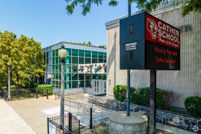 Cather Elementary School is part of Chicago Public Schools system.