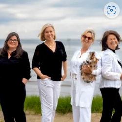 Lisa Rollins Team