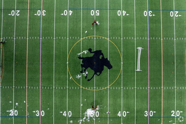 Sleepy Hollow High School is home to the Horsemen.