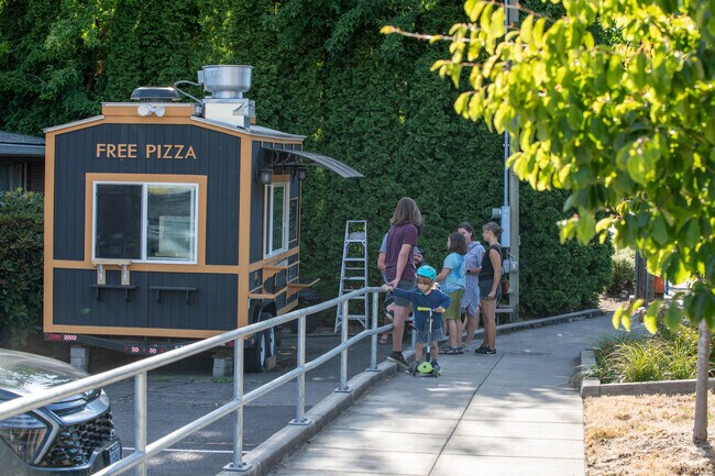 Free pizza mini popup truck stand in Portland, Oregon in Maplewood.