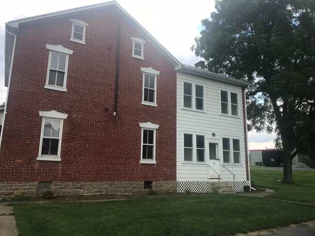 1353 Irish Creek Rd unit C, Mohrsville, PA 19541 - photo 3