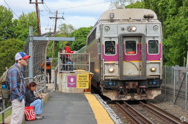 Vinnin Square commuters enjoy convenient access to Boston through the nearby Swampscott station, making travel to the city quick and hassle-free.
