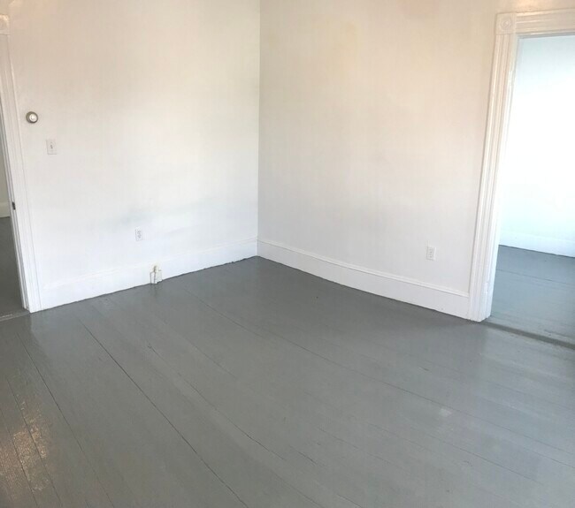 10 Warren St unit 3, Cambridge, MA 02141 - photo 5